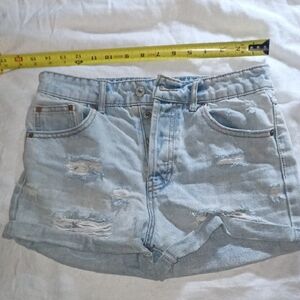 Forever 21 Light Wash Distressed Jean Shorts 24. Buttonfly.